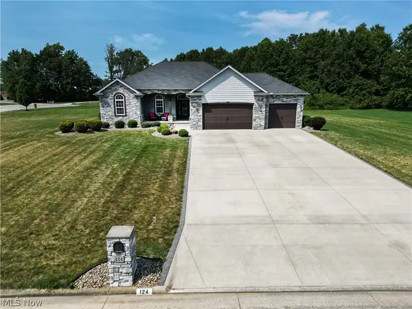124 Cedars Drive, Poland, OH 44514