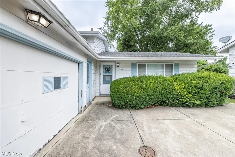 10774 Gordon Drive, Parma, OH 44130 - #2
