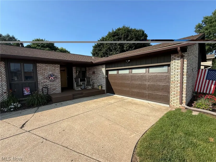 112 Karns Drive, Dover, OH 44622 - #2