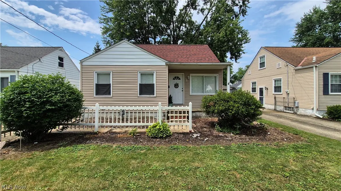 513 Henry Street, Elyria, OH 44035 - #1