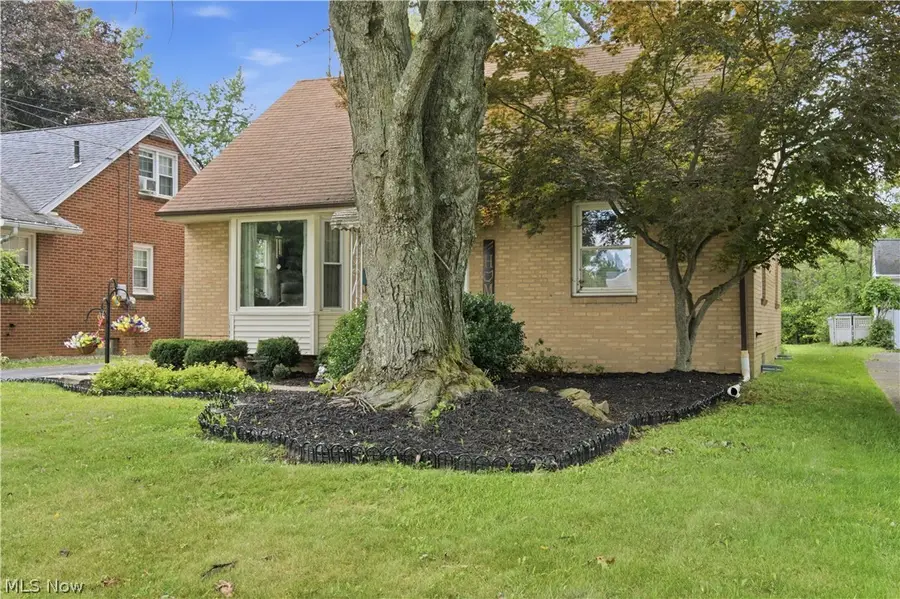 716 Eastland Se Avenue, Warren, OH 44484 - #2