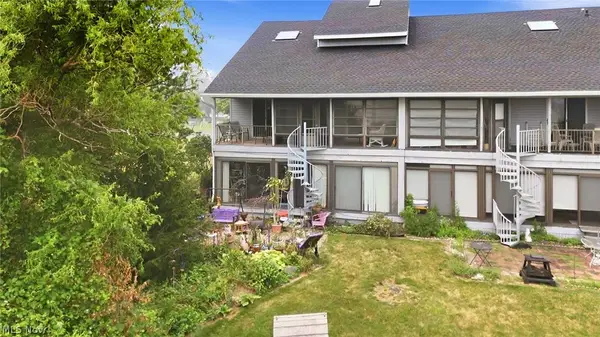 6387 Teal Bend, Oak Harbor, OH 43449