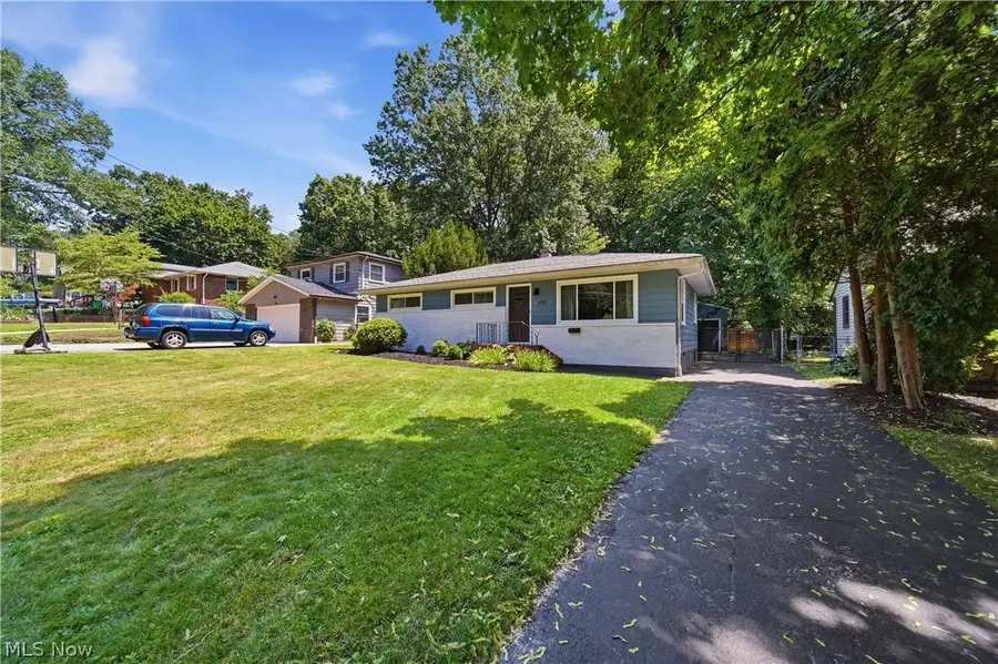 3085 Englewood Drive, Stow, OH 44224 - #2