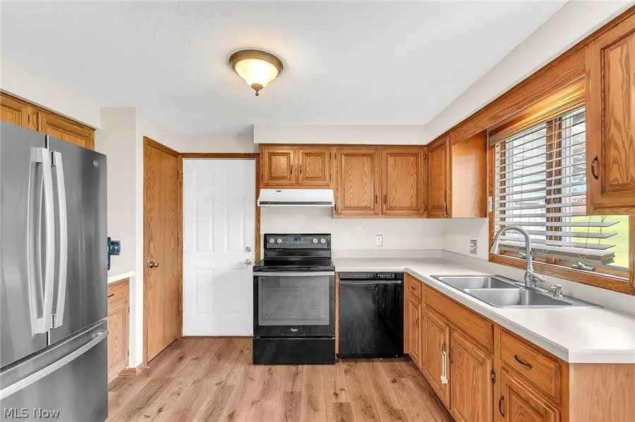 1846 Opal Street, Louisville, OH 44641 - #3