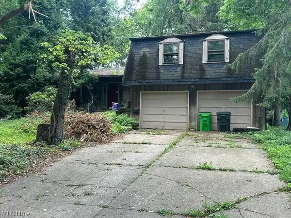 2935 Vincent Road, Silver Lake, OH 44224