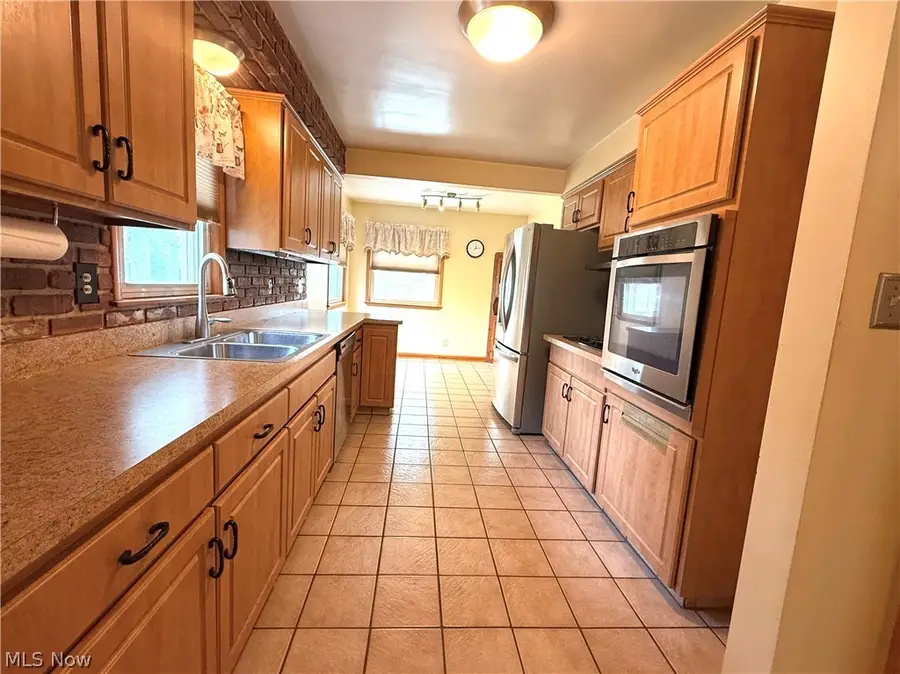 1901 Kapel Drive, Euclid, OH 44117 - #2