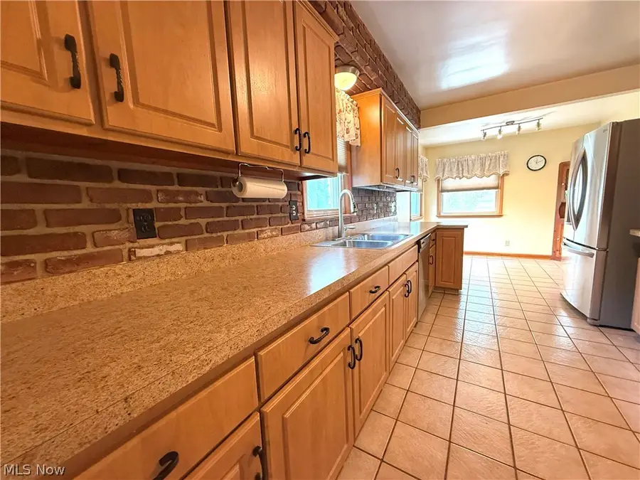 1901 Kapel Drive, Euclid, OH 44117 - #3