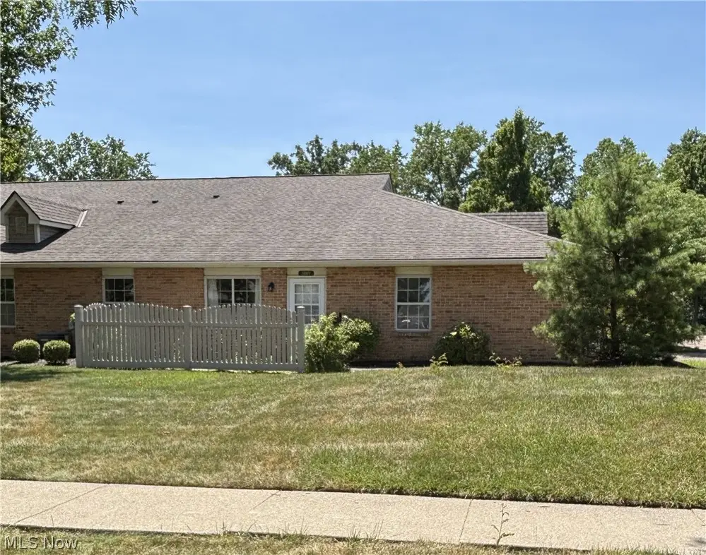 35177 Greenwich Avenue, North Ridgeville, OH 44039 - #1