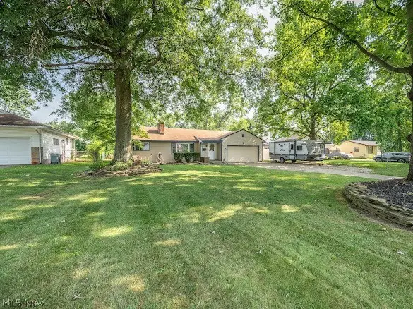 3832 Edinburgh Drive, Austintown, OH 44511 - #1