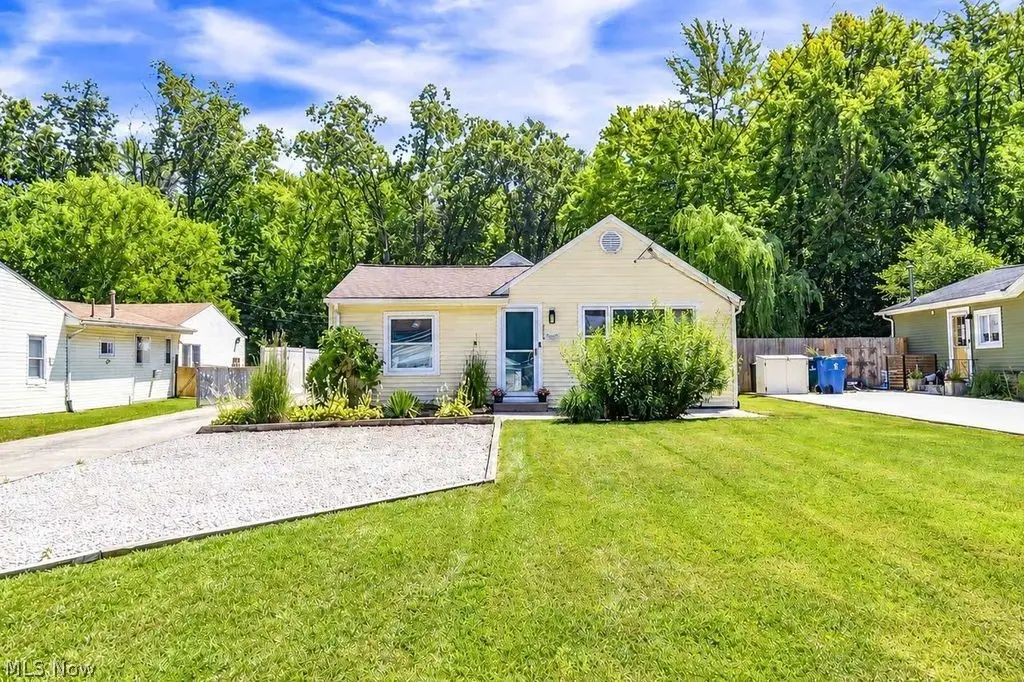 5659 Pleasant Street, North Ridgeville, OH 44039 - #1