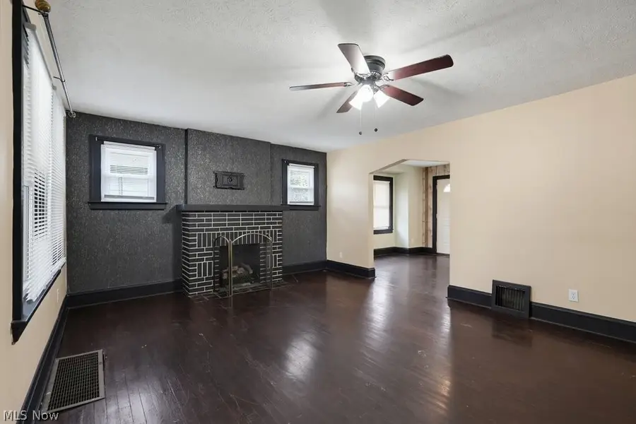 1866 Flint Avenue, Akron, OH 44305 - #3