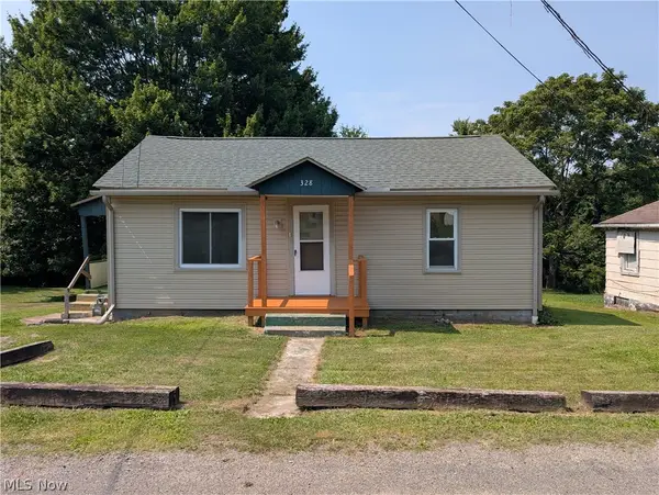 328 Wood Alley, East Liverpool, OH 43920