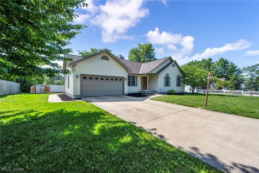 690 Grantwood Avenue, Sheffield Lake, OH 44054 - #3