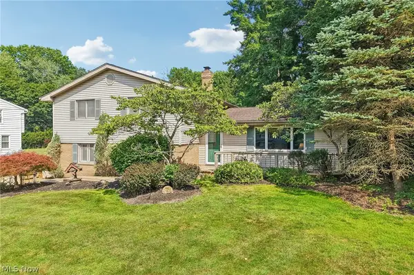 8127 Rolling Brook Road, Sagamore Hills, OH 44067