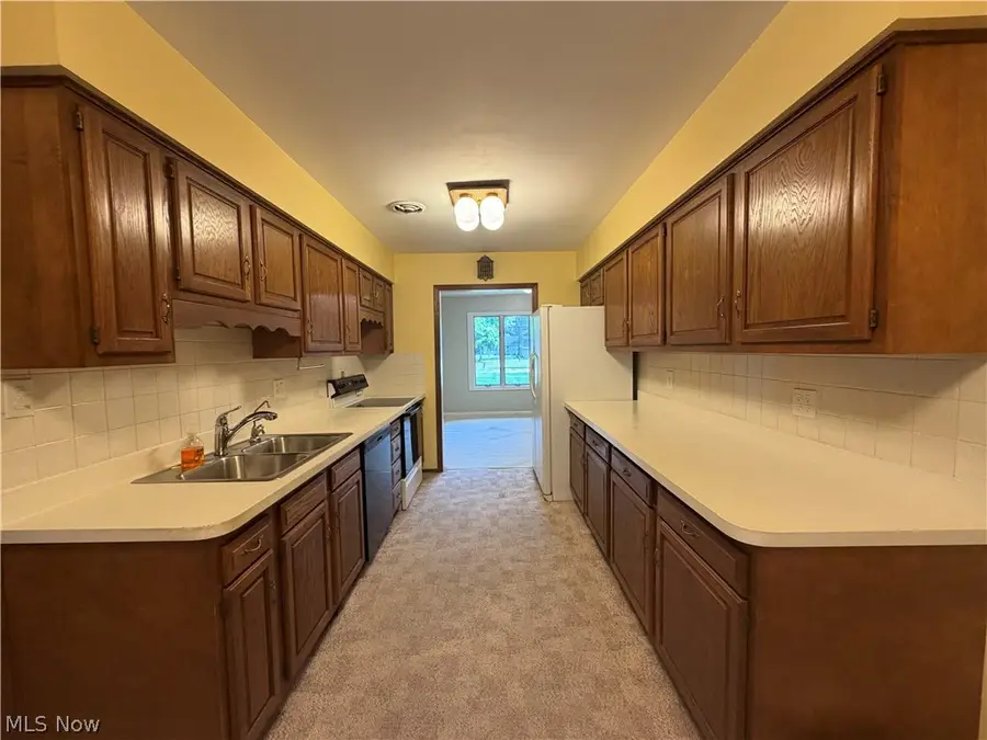 24643 Hilliard Road, Westlake, OH 44145 - #3