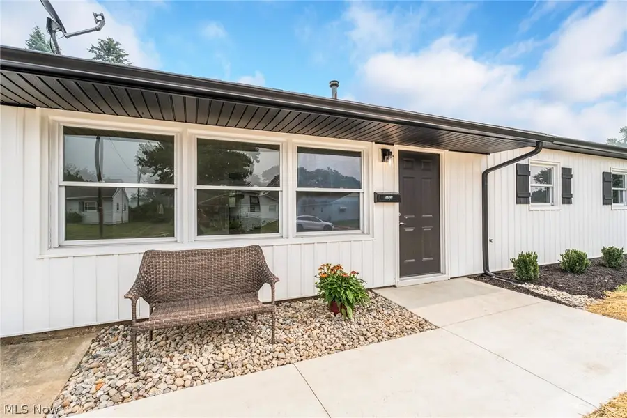 2402 NE Morris Avenue, Canton, OH 44705 - #2