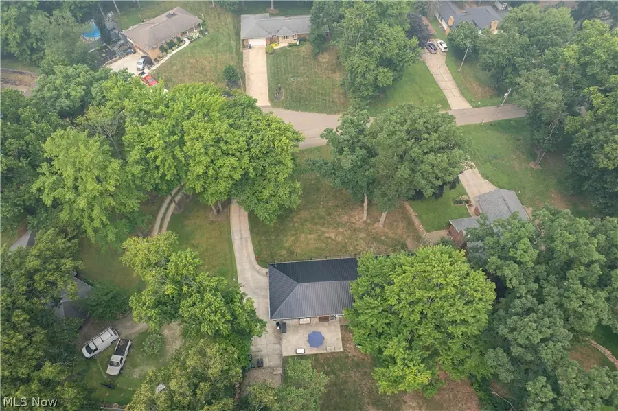 727 Sleepy Hollow Drive, Uniontown, OH 44685 - #2