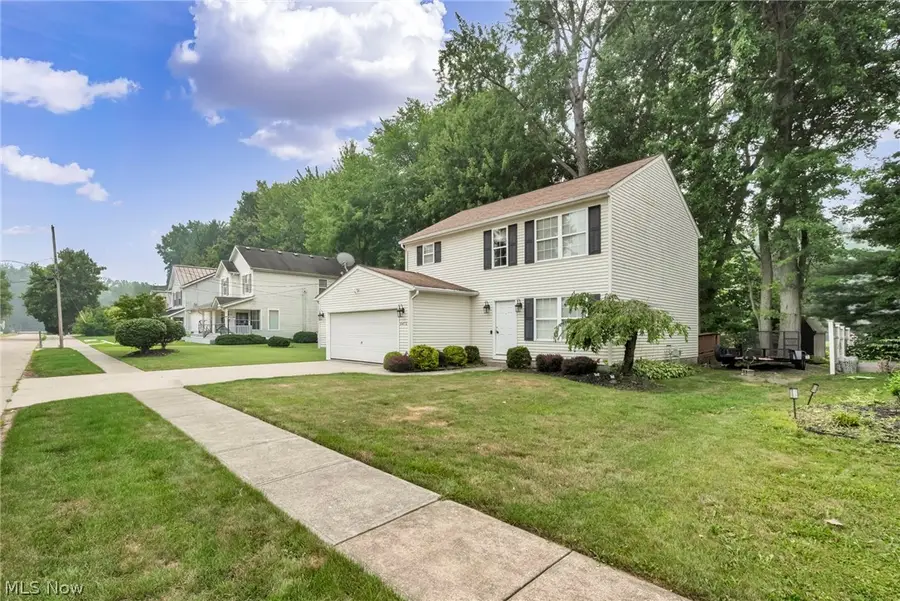 6472 Monroe Lane, North Ridgeville, OH 44039 - #3