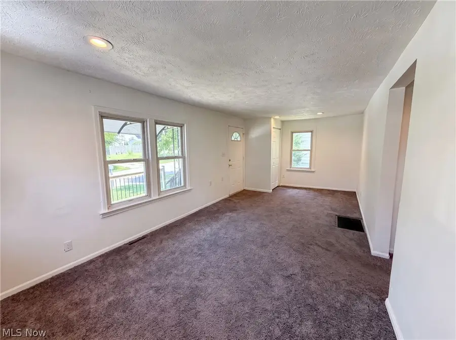 736 Bettes Avenue, Akron, OH 44310 - #3