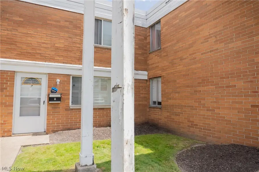 4510 Granada Boulevard #7, Warrensville Heights, OH 44128 - #2