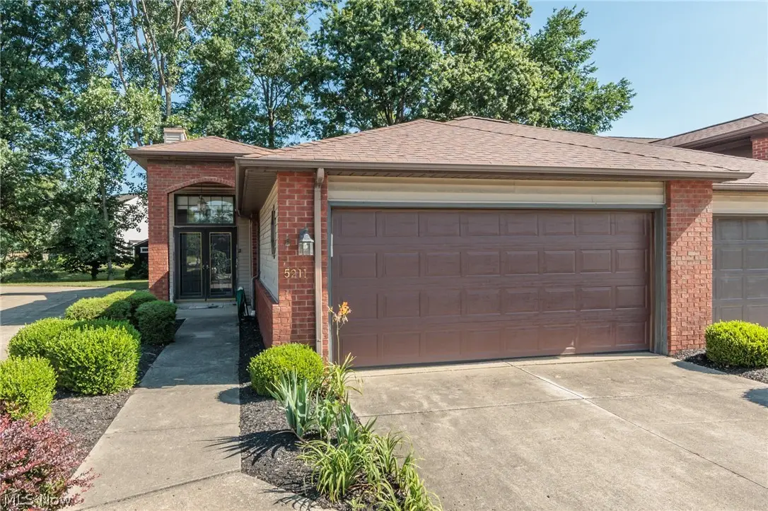 5211 Parkhurst Drive, Sheffield, OH 44054 - #1