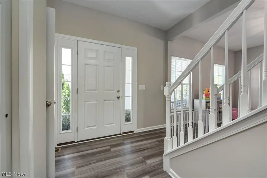 8133 Ashford Circle, North Ridgeville, OH 44039 - #3