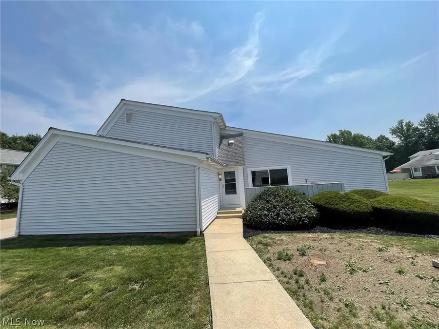 5536 Bretton Court #C, Willoughby, OH 44094 - #2