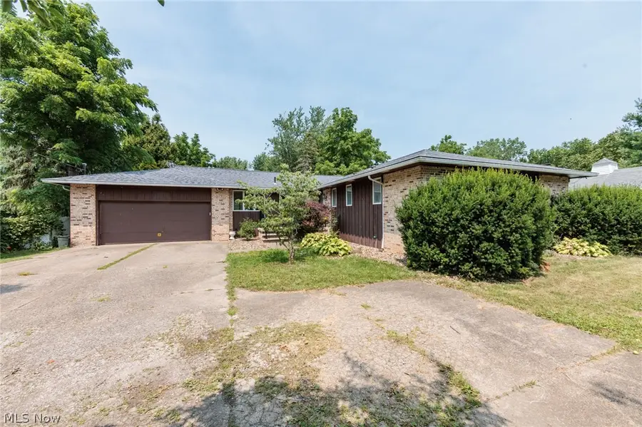 2520 W Skyline Drive, Lorain, OH 44053 - #2