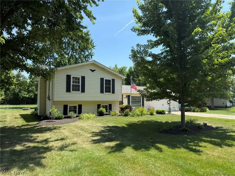 5075 Jaycox Road, North Ridgeville, OH 44039 - #2