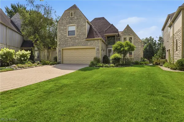 4262 Vilamoura Drive, Avon, OH 44011