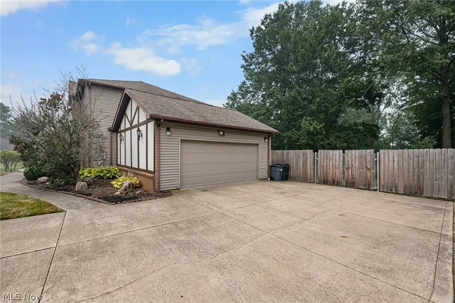 7562 Southampton Drive, North Royalton, OH 44133 - #2