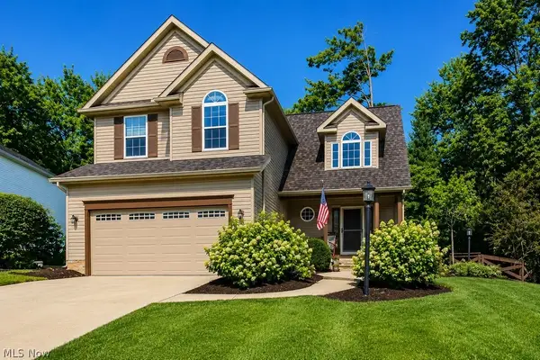 102 Middle Post Point, Chardon, OH 44024