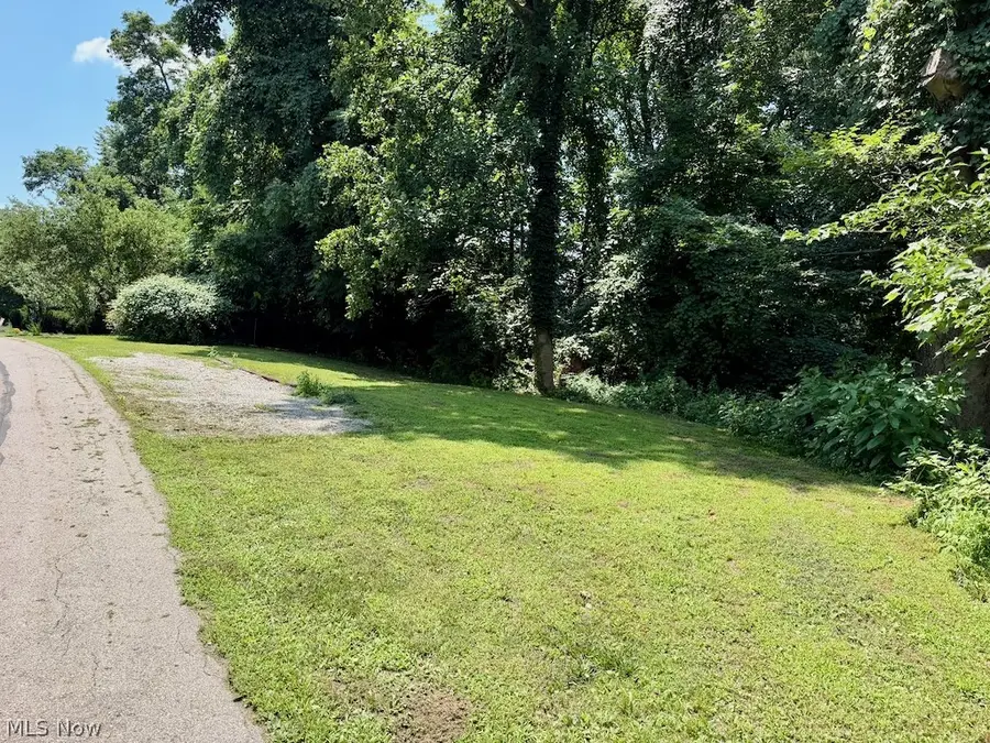 2714 Riverview Drive, Parkersburg, WV 26104 - #2