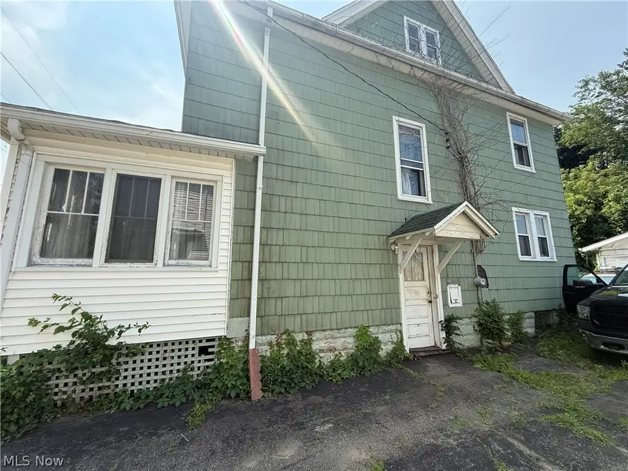 223 Center Street, Conneaut, OH 44030 - #3