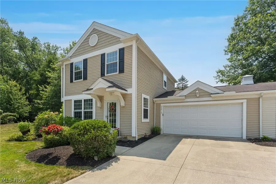 26810 Village Lane, Olmsted Falls, OH 44138 - #2