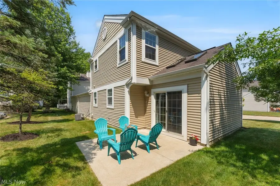 26810 Village Lane, Olmsted Falls, OH 44138 - #3