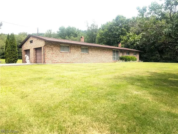 5779 Greer Se Road, Uhrichsville, OH 44683