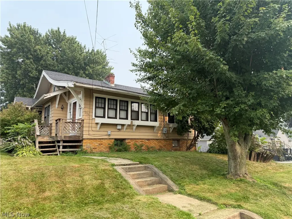 224 Westland Sw Avenue, Massillon, OH 44646 - #1