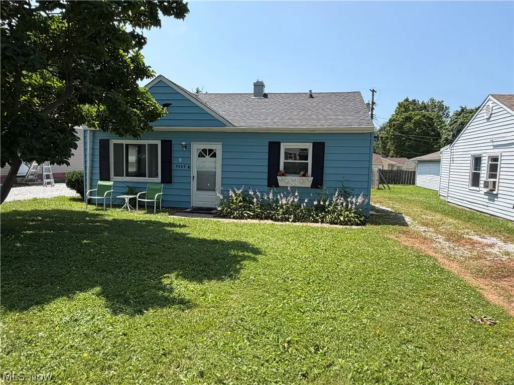 5064 Brooksdale Road, Mentor, OH 44060 - #1