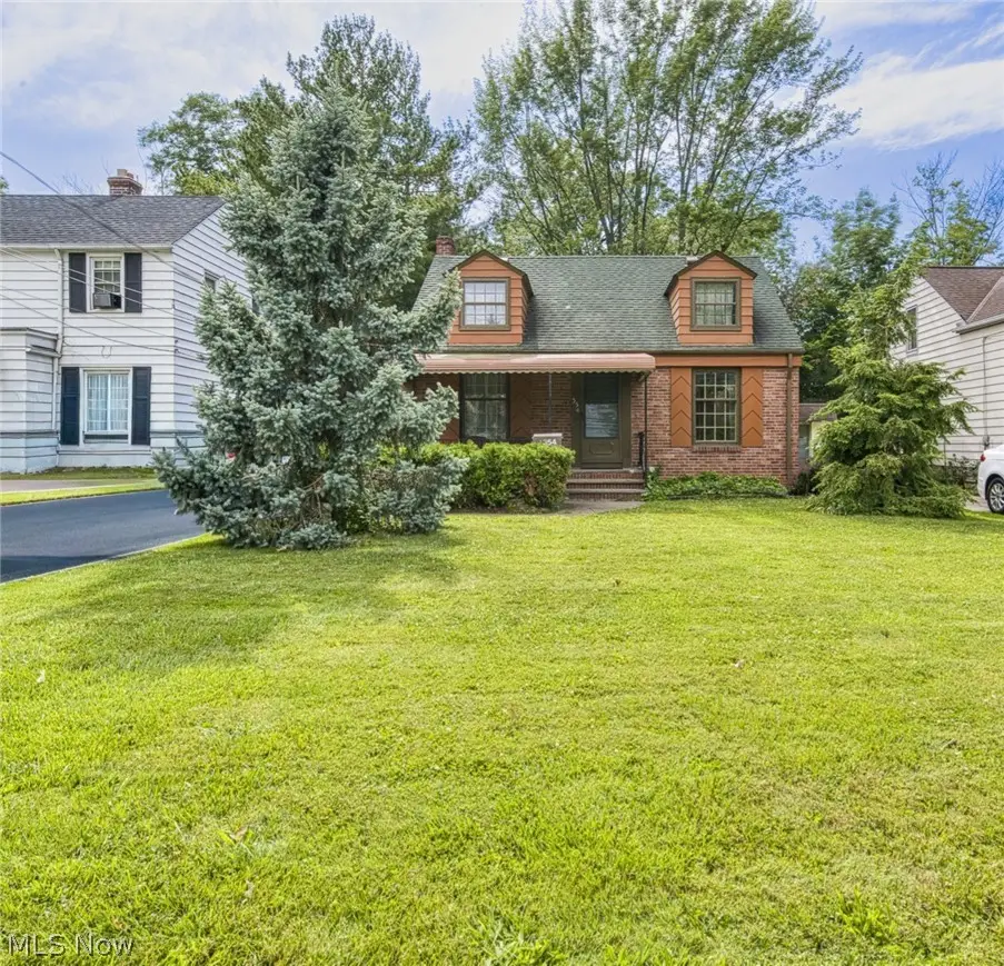 354 E 260th Street, Euclid, OH 44132 - #1