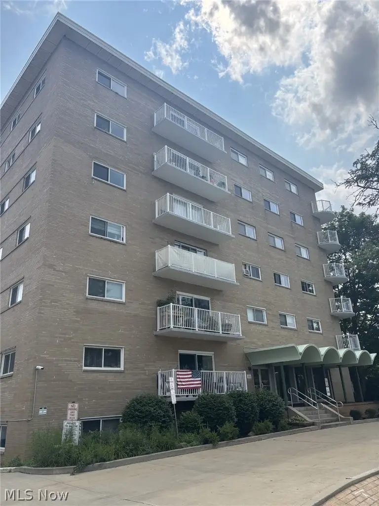 14567 Madison Avenue #207, Lakewood, OH 44107 - #2