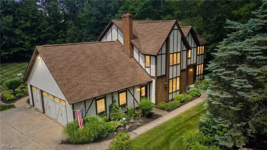 9715 Knightsbridge Lane, Concord, OH 44060 - #2
