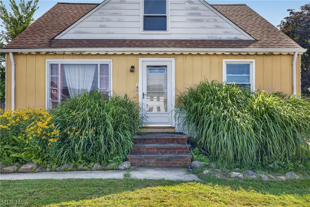 1802 Lincoln Road, Wickliffe, OH 44092 - #1