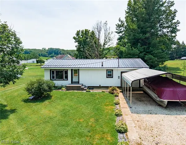 6102 Vale View Sw Drive, Sherrodsville, OH 44675