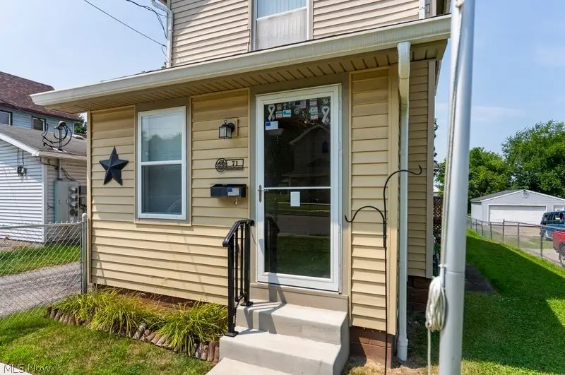71 Elm Street, Struthers, OH 44471 - #3