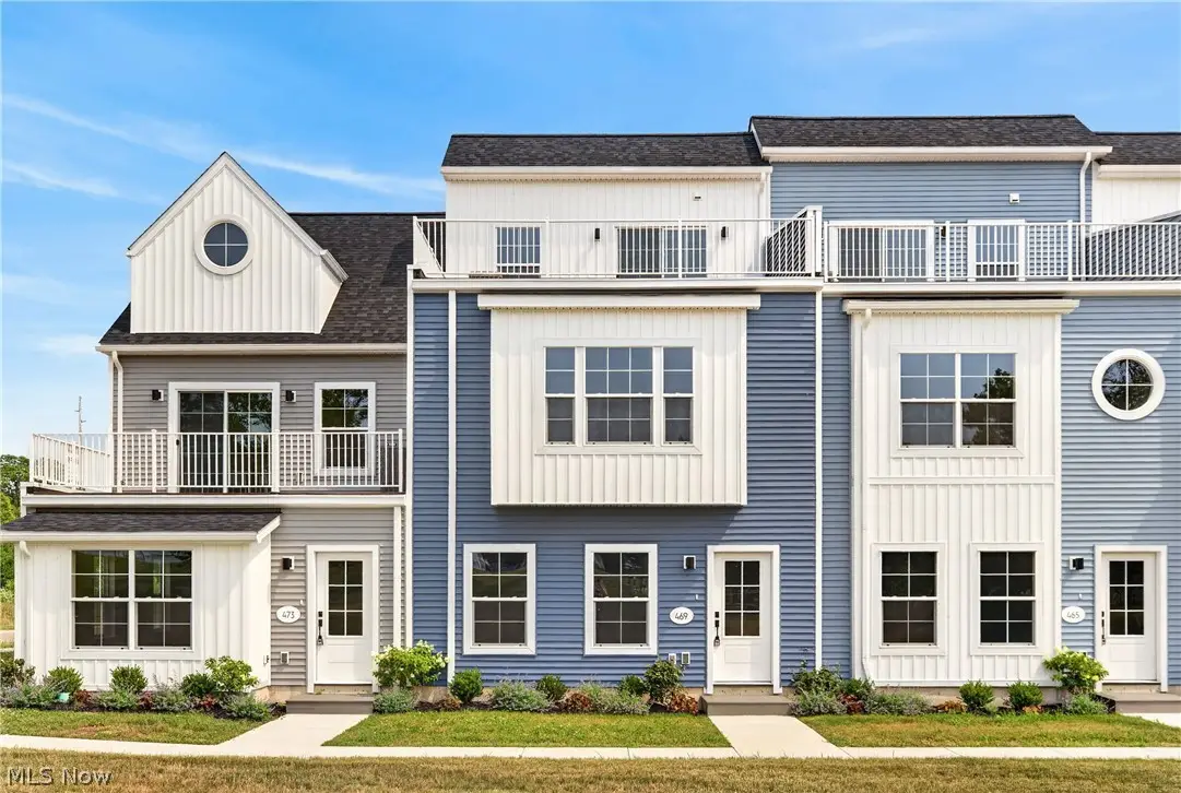 469 Harbor Lane, Lorain, OH 44052 - #1