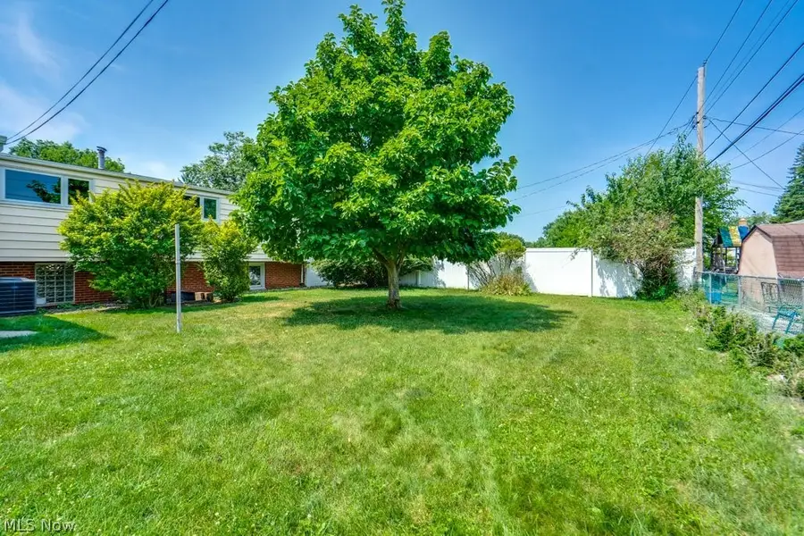 6663 Rochelle Boulevard, Parma, OH 44130 - #3