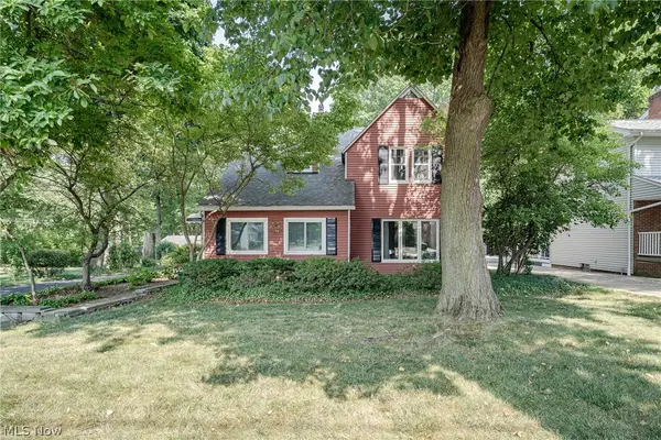 1091 S Green Road, South Euclid, OH 44121