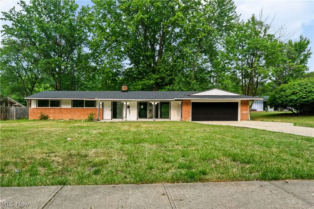 2203 Lee Boulevard, East Cleveland, OH 44112 - #1