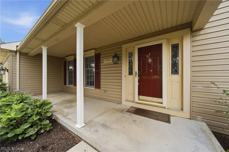 4764 Young Road, Stow, OH 44224 - #3